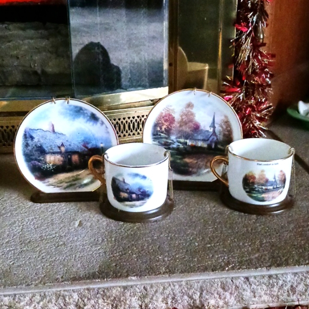Thomas Kinkade cup and saucer sets